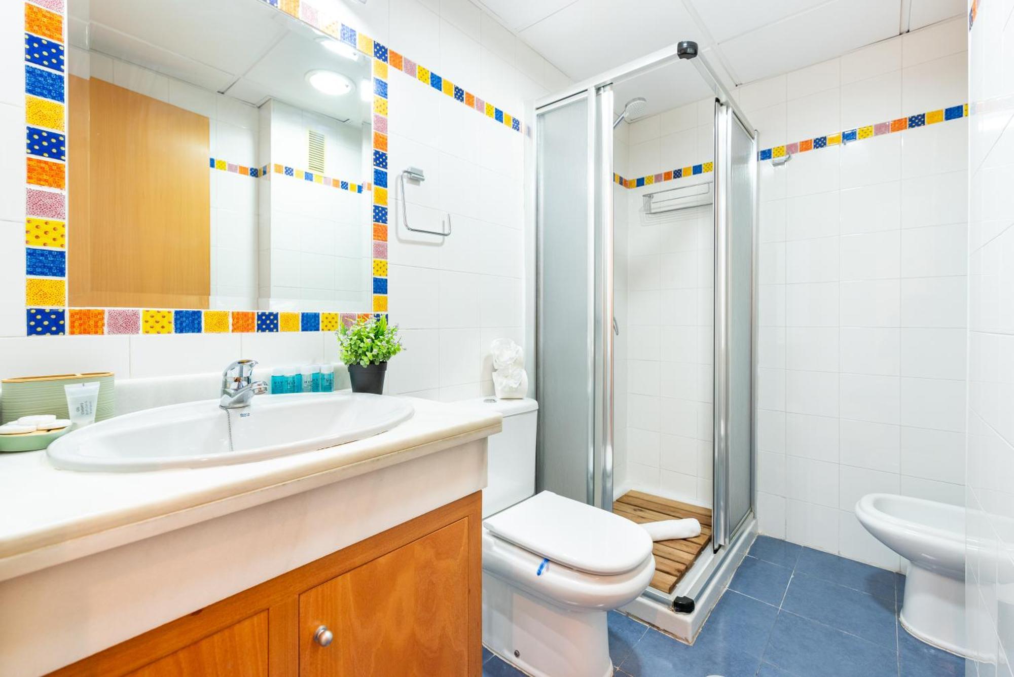 Wintowinrentals Quiet Apartment, Good Location, Free Parking Malaga Exterior photo